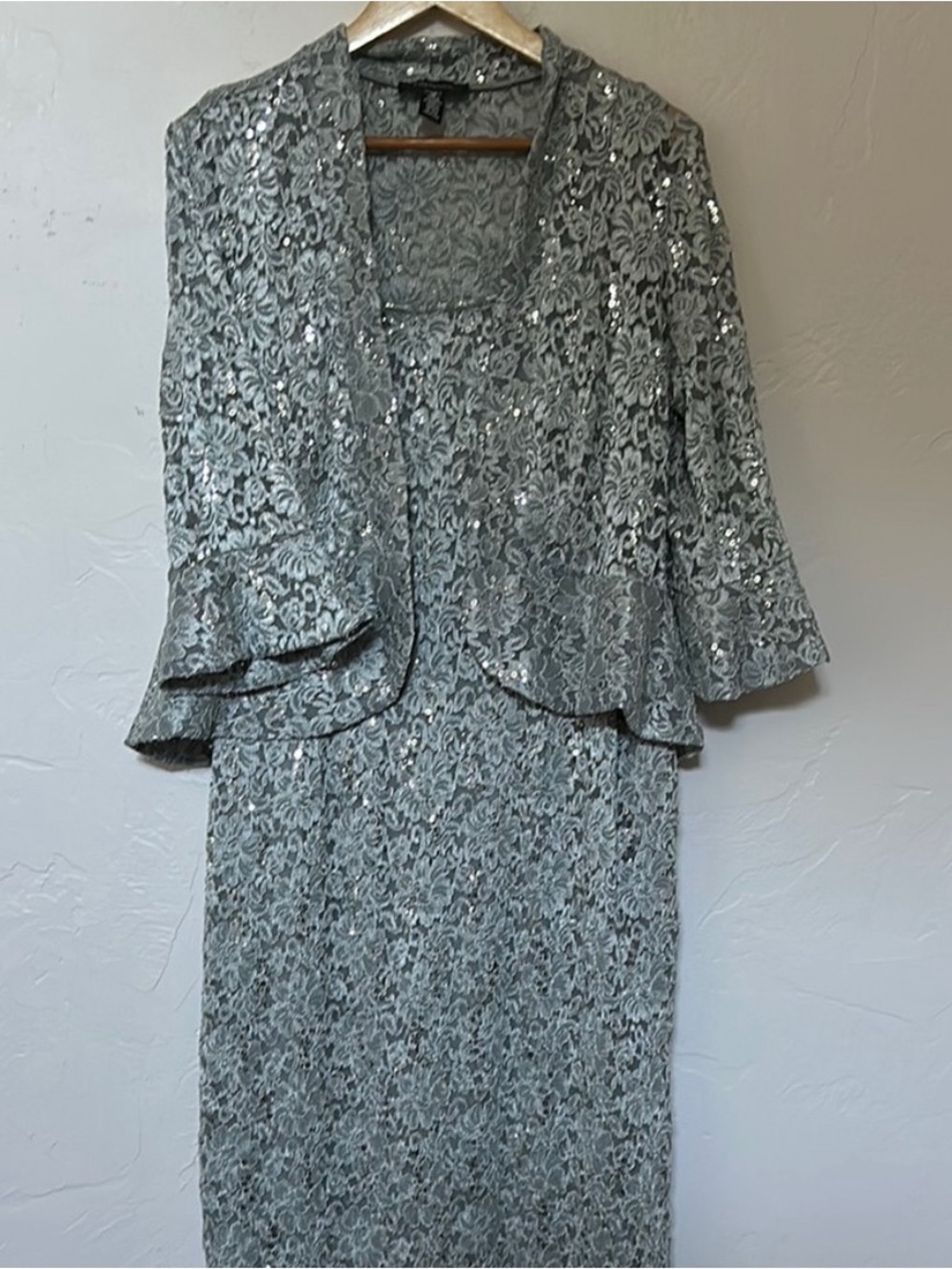 R&M Richards Silver Lace Sequin Jacket Grey size 10